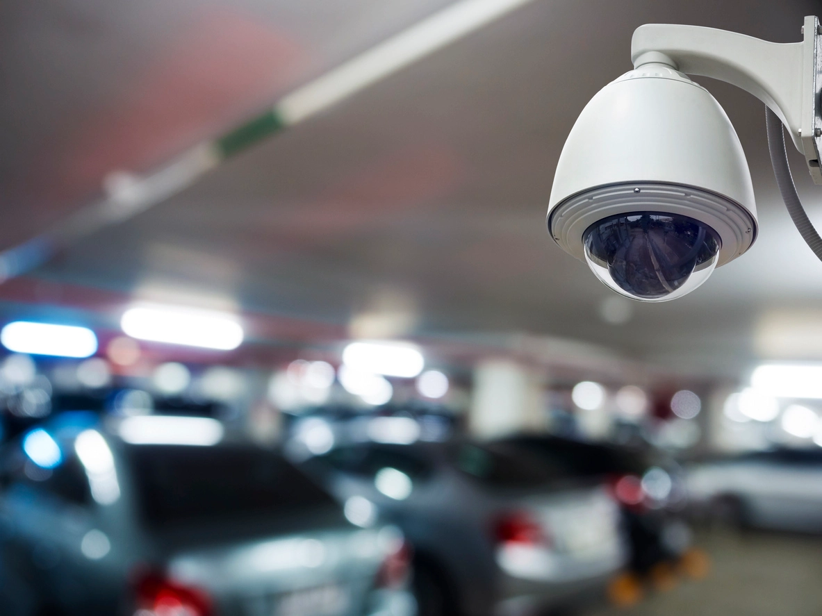 hotel parking lot surveillance cameras